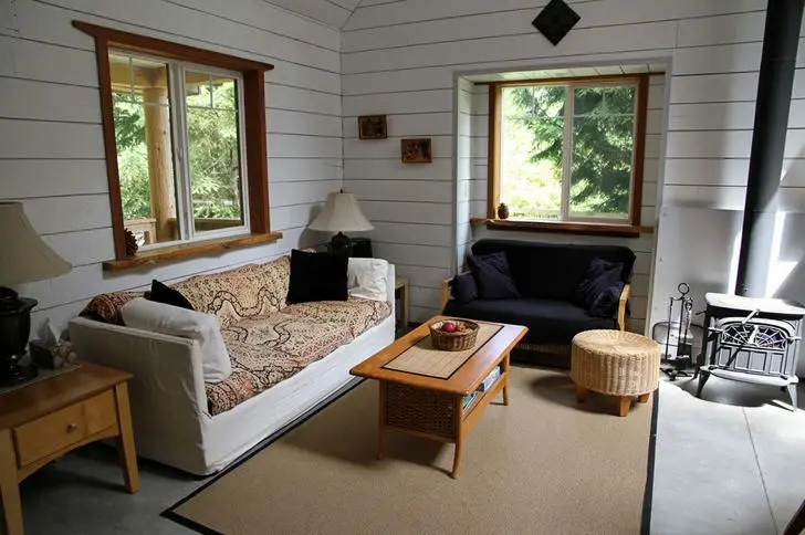 log cabin living room